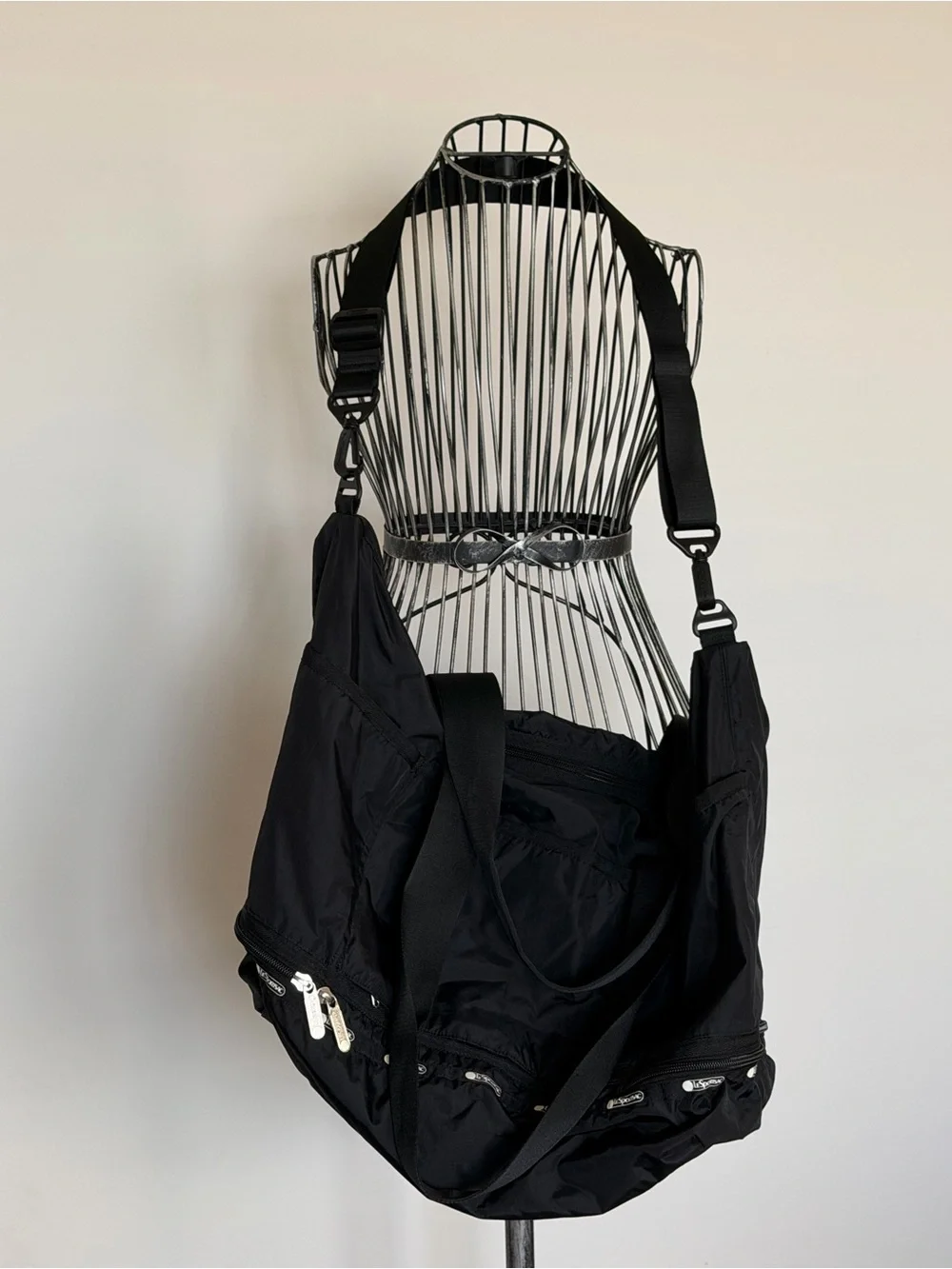 LeSportsac Black Nylon Travel Shoulder Bag - Picture 2 of 11